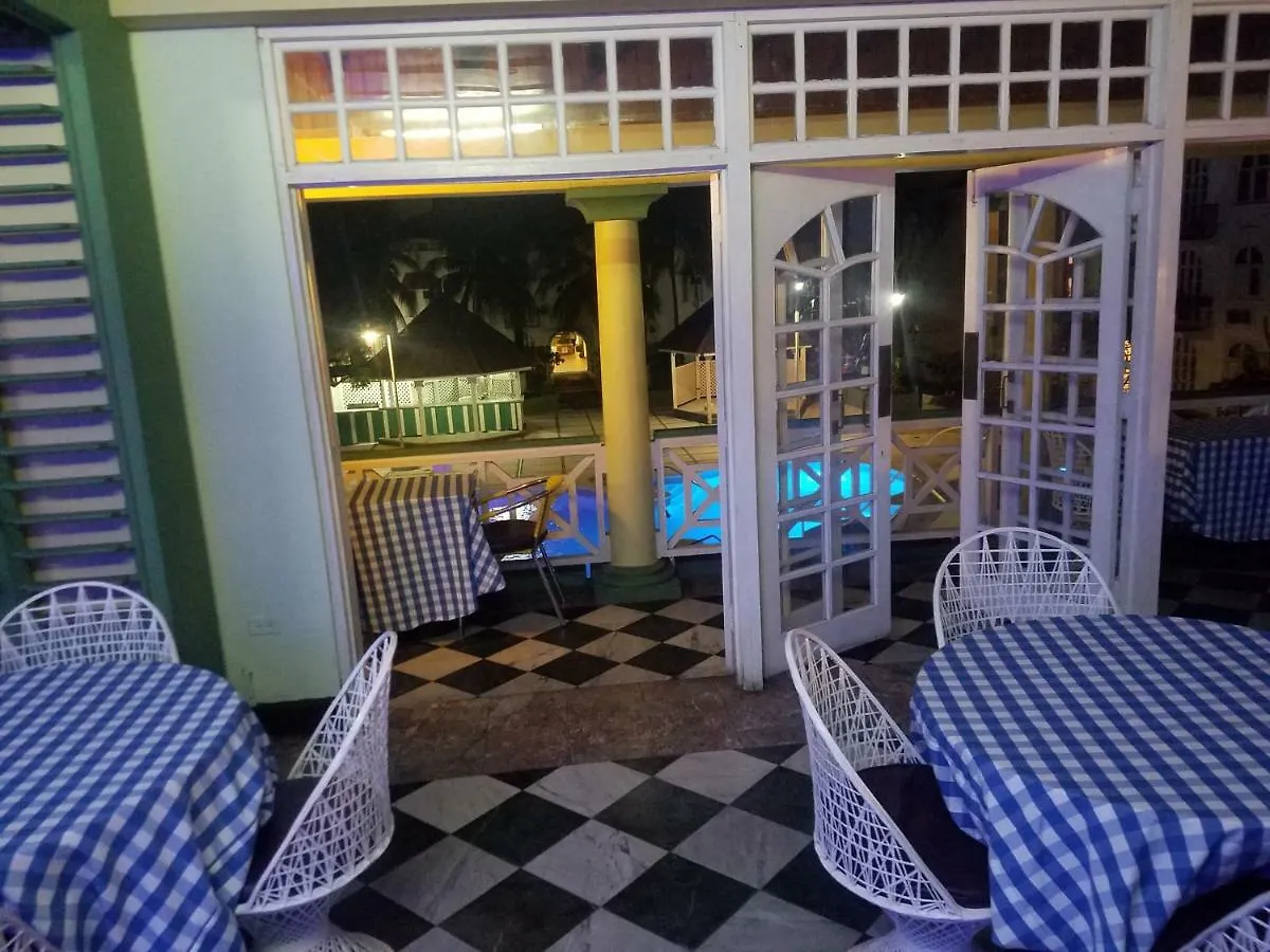Rosi Ocean Sand Hotel Apt Ocho Rios